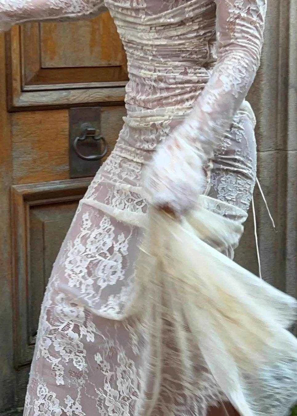 Vintage Lace Maxi Dress - Stylbelle