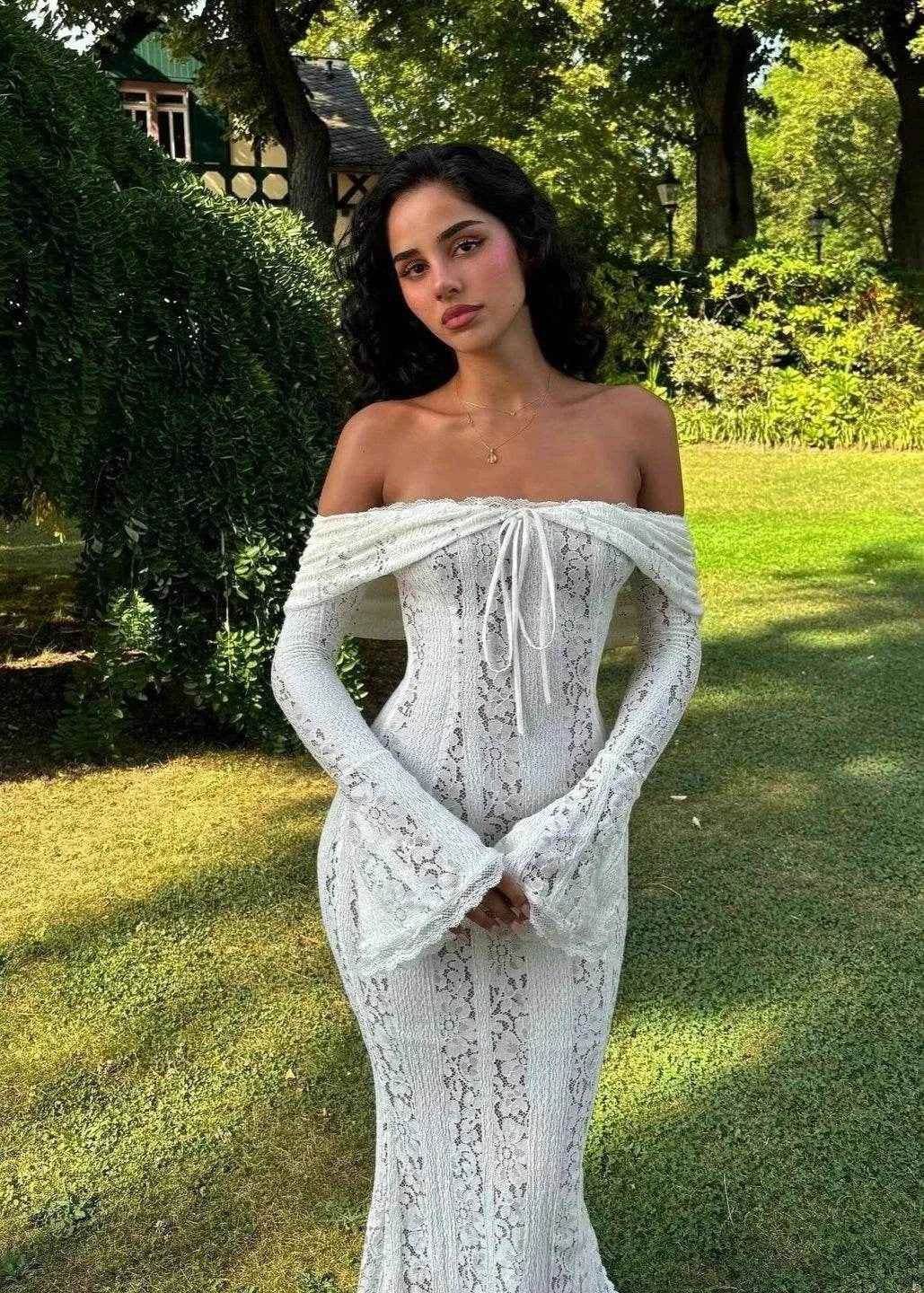 Elegant Flare Sleeve Lace Maxi Dress - Stylbelle