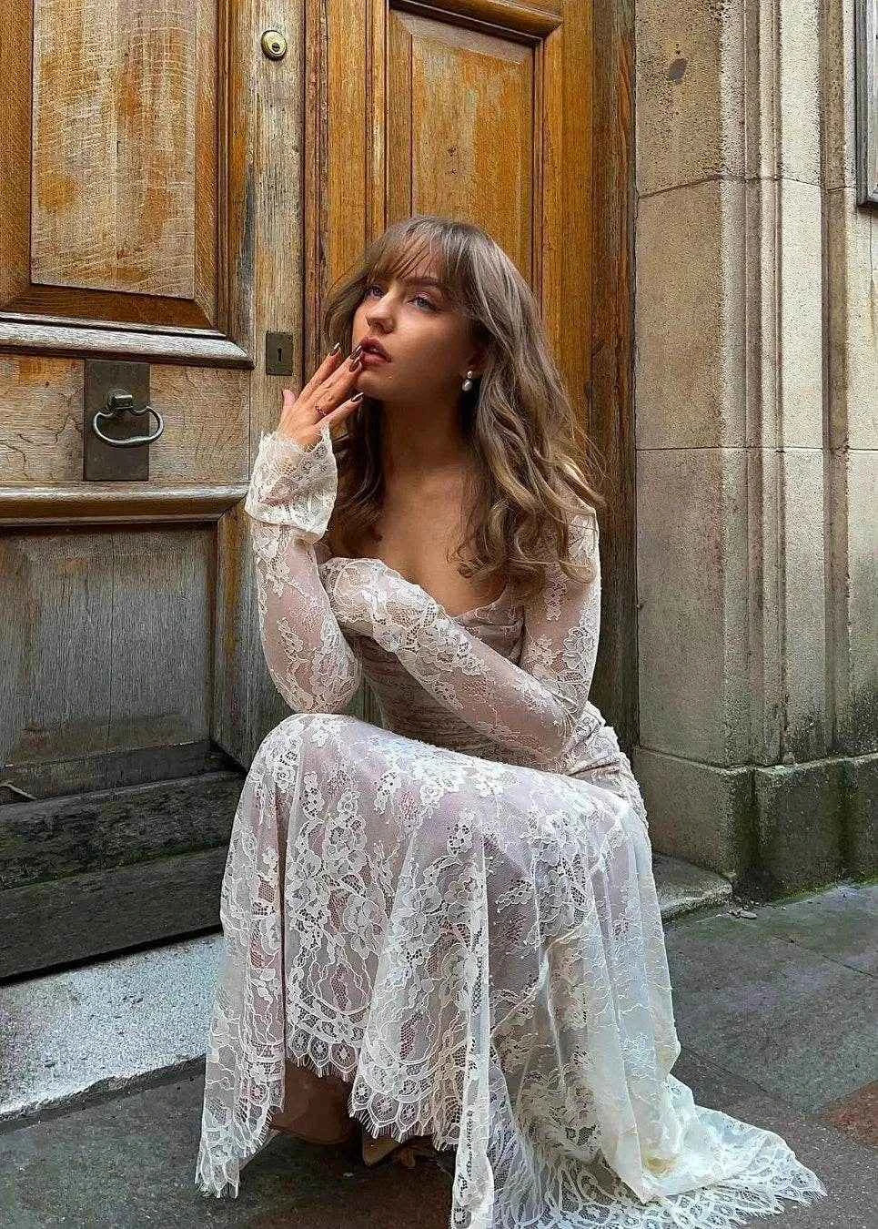 Vintage Lace Maxi Dress - Stylbelle