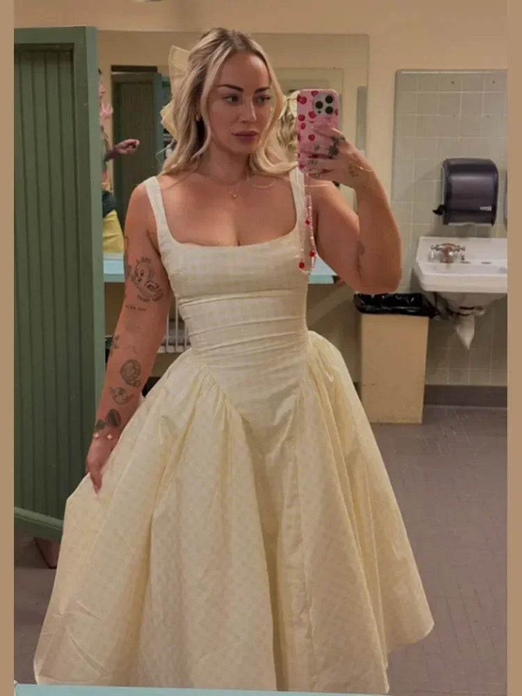 Elegant High Waist Pleated Dress - Stylbelle